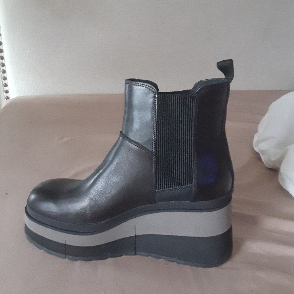 Black Leather ankle ankle boots